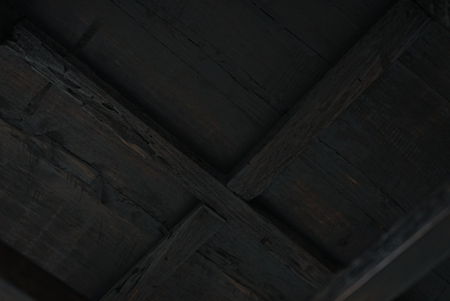 ラウンドテーブル