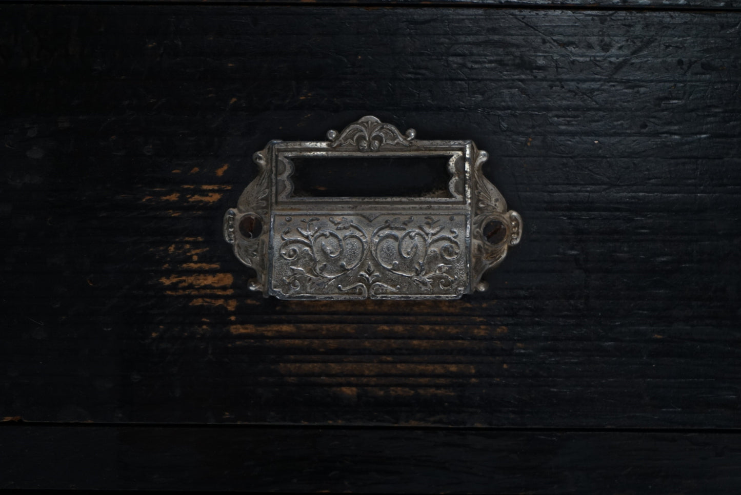 引き出し12杯の収納棚