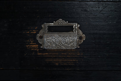 引き出し12杯の収納棚