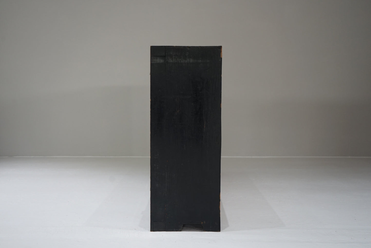 引き出し12杯の収納棚