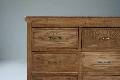 引き出し15杯の収納棚