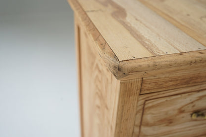 引き出し15杯の収納棚