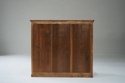 引き出し15杯の収納棚