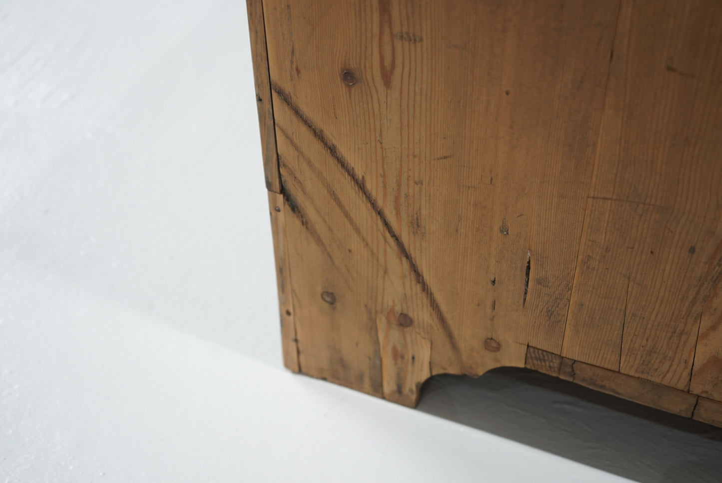 引き出し14杯の収納棚