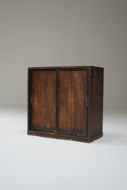 Storage shelf