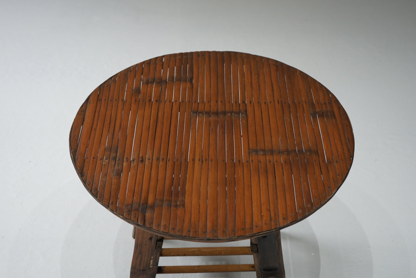 バンブーラウンドテーブル