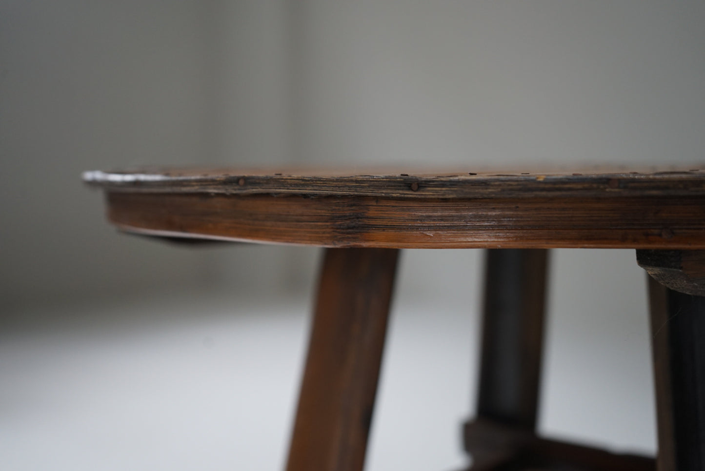 バンブーラウンドテーブル