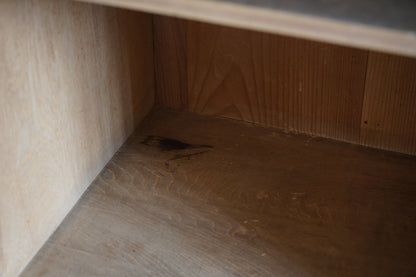 収納棚