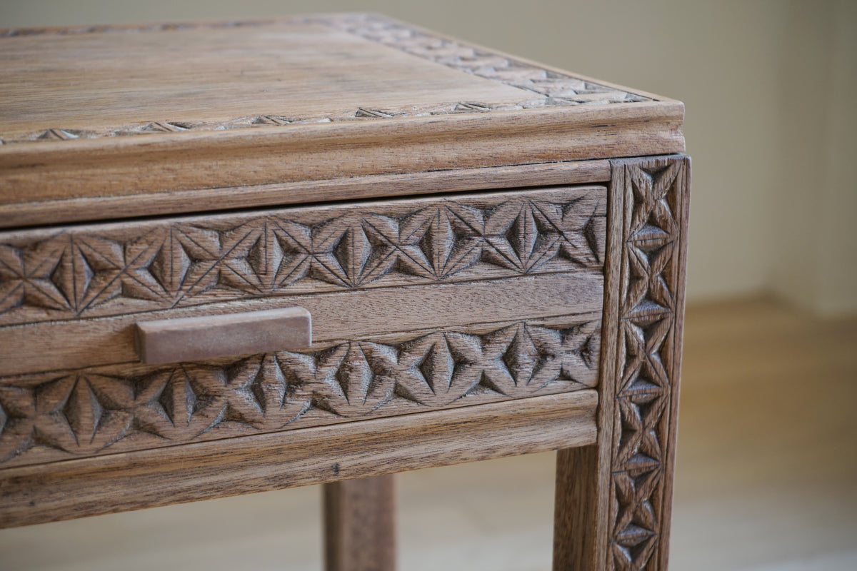 Console table