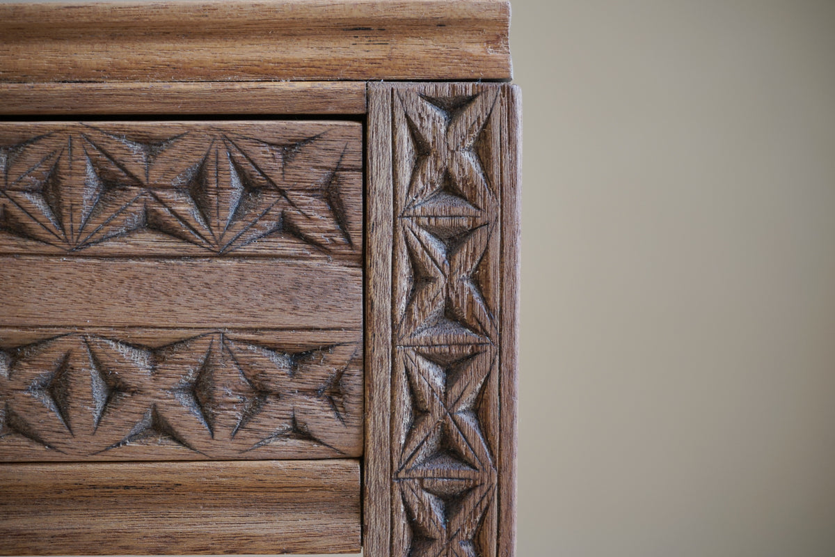 Console table