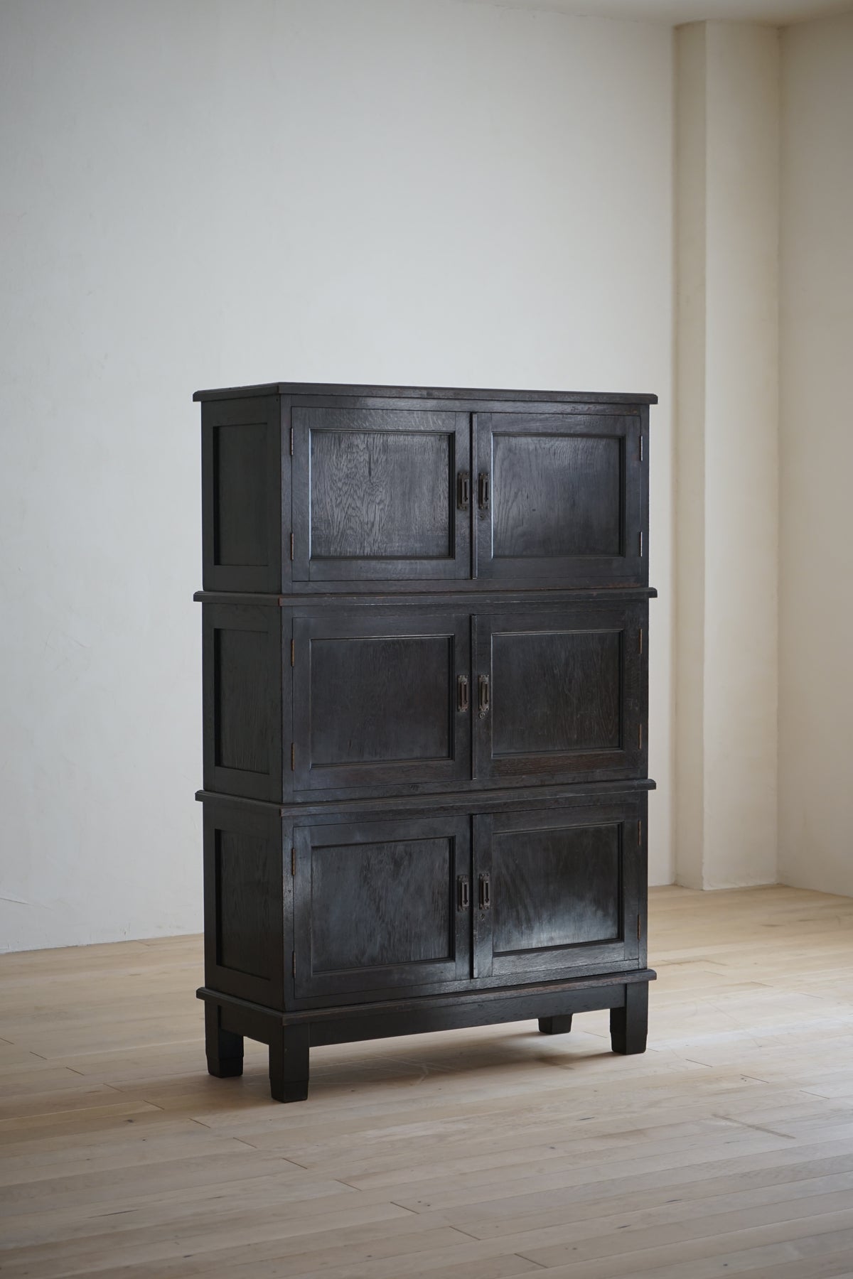 Storage shelf