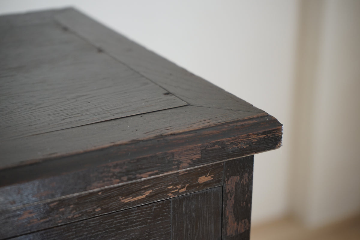Storage shelf
