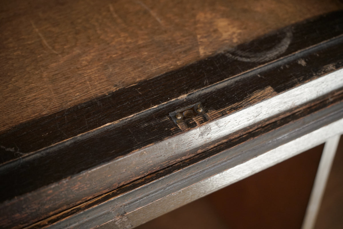 Storage shelf