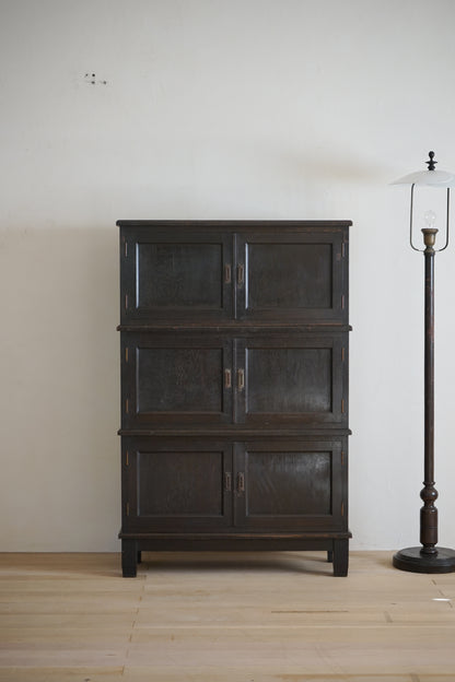 Storage shelf