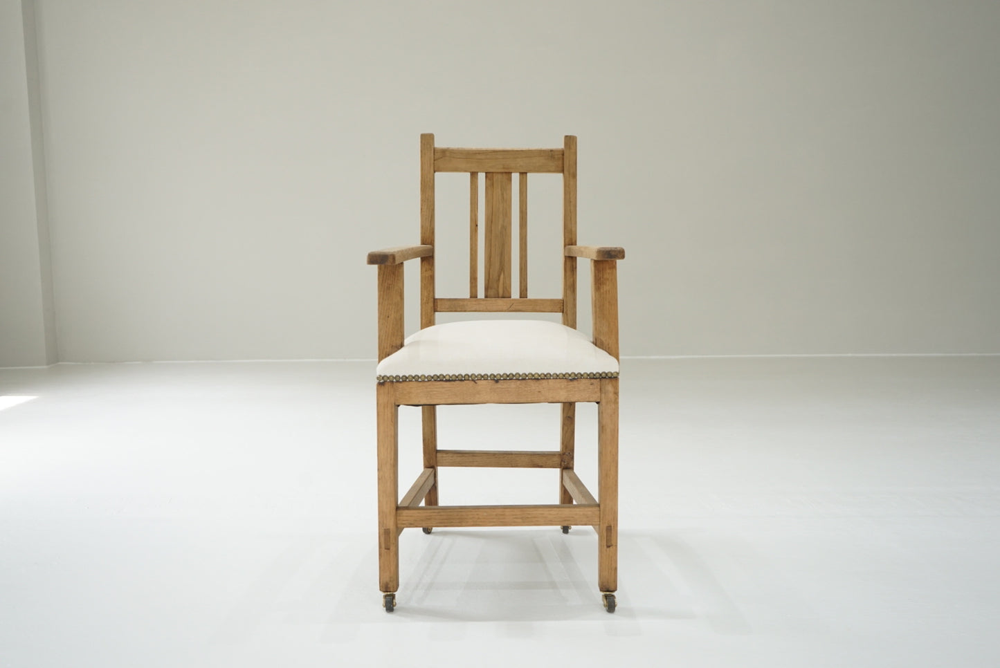 キャスターチェア