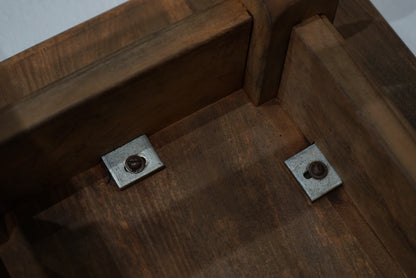 サイドテーブル