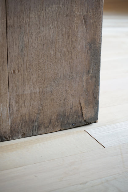 Storage shelf